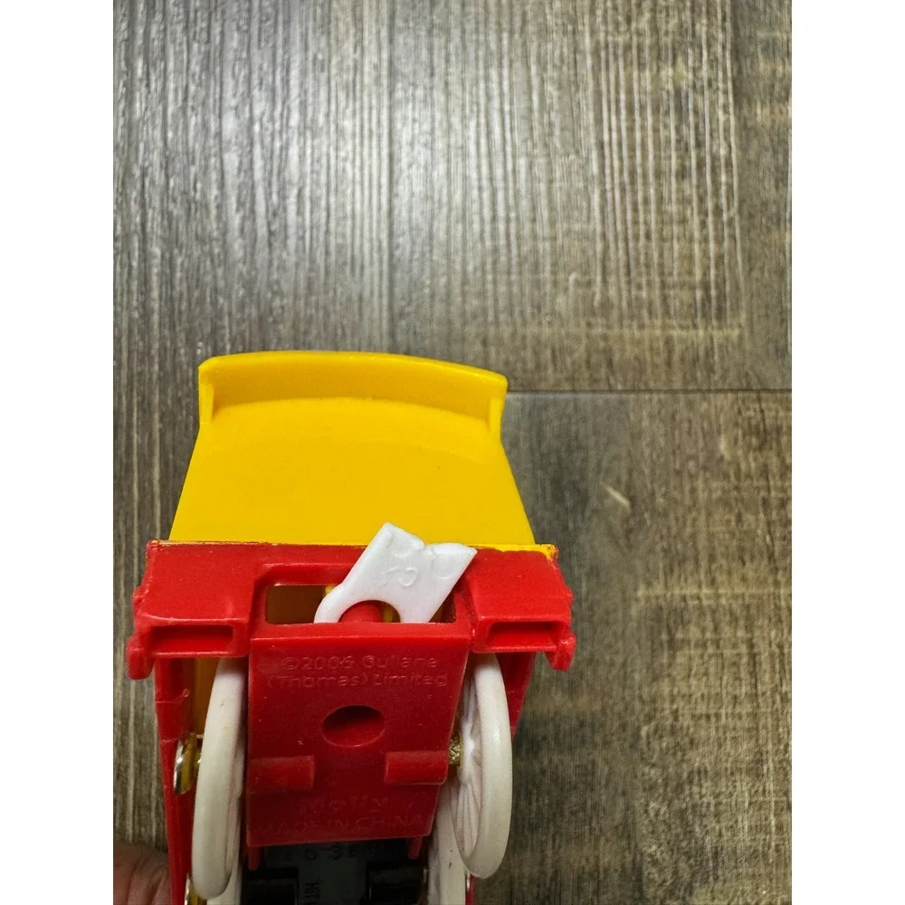 Thomas & Friends TrackMaster Molly Yellow Engine HiT Toy Company 2006 Motorized